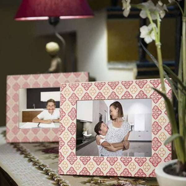 Resin Photo Frame - White & Pink