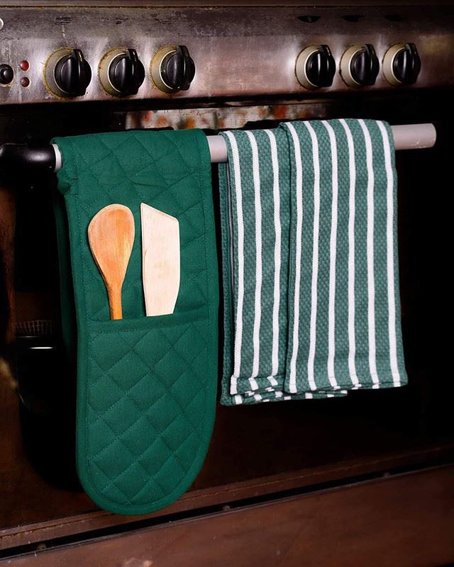 Oven Glove & Kitchen Tea Towels - Set of 3
